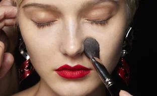 Las mejores bases de maquillaje en sérum: más ligeras, con tratamiento y acabado muy natural