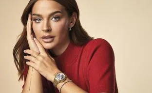 En la lista de deseos de Laura Escanes: los relojes y joyas más bonitos que necesitas en tu colección