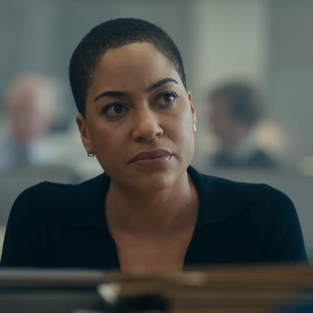 Cush Jumbo es June Lenker en Historial delictivo.