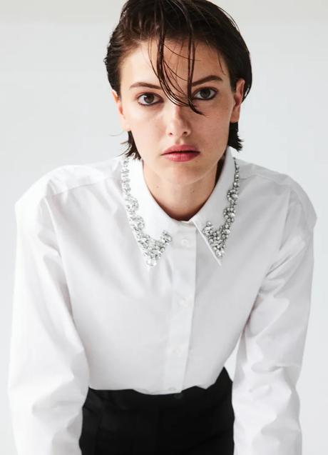 Camisa blanca de H&M (29,99 euros)