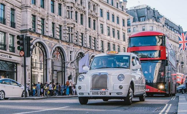 Cocaína, crímenes y el internet de la época: los secretos del Londres victoriano bajo la lupa de Sherlock Holmes