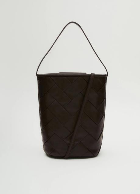 Bolso trenzado de Massimo Dutti (149 euros euros)