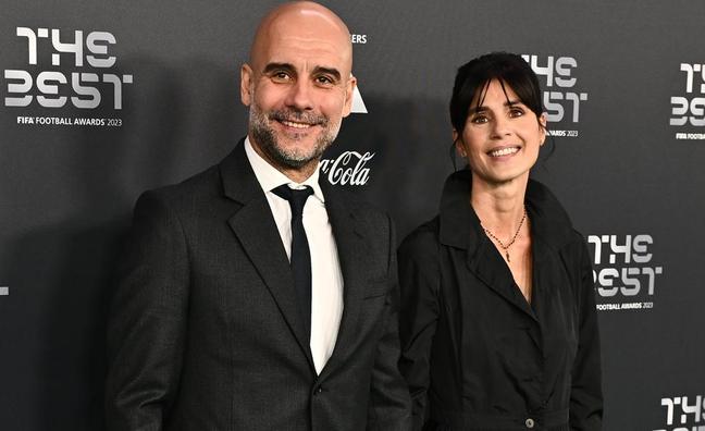 Quién es Cristina Serra, la experta en moda casada con Pep Guardiola que fascina a la prensa británica