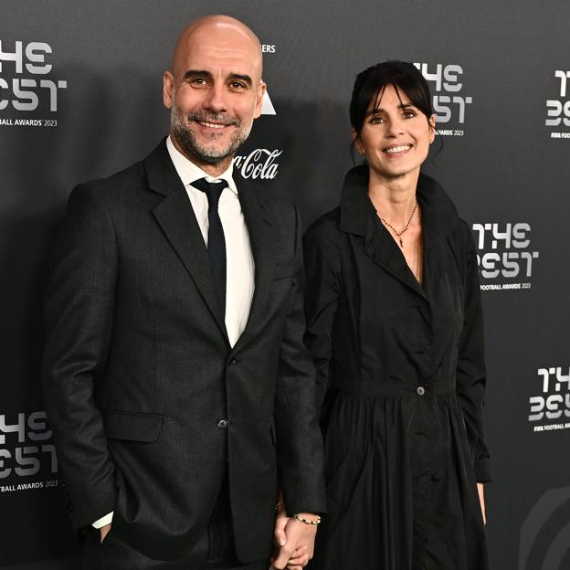 Quién es Cristina Serra, la experta en moda casada con Pep Guardiola que fascina a la prensa británica