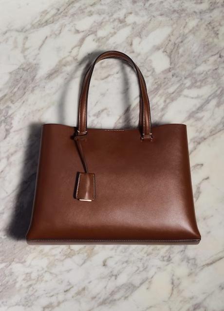 Bolso marrón de Mango (39,99 euros)