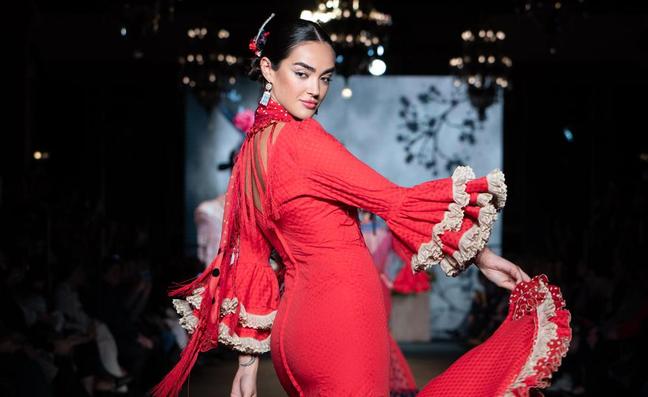 Los mejores looks de la pasarela We Love Flamenco 2024: de los vestidos de flamenca a los de invitada perfecta