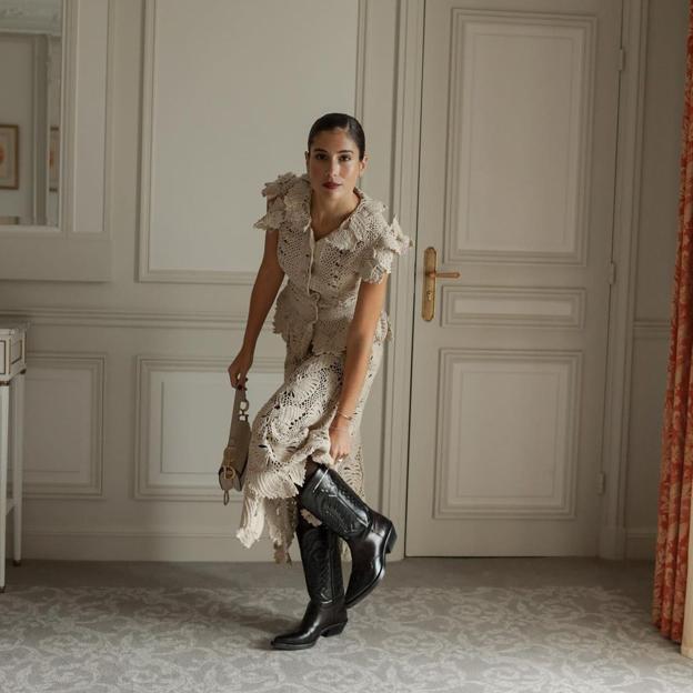 Cómo lucir piezas de crochet en invierno: influencers y royals lo tienen claro