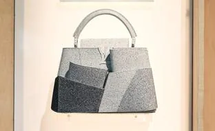 El bolso que desearán las amantes de la moda casi tanto como las del arte lo firma Louis Vuitton
