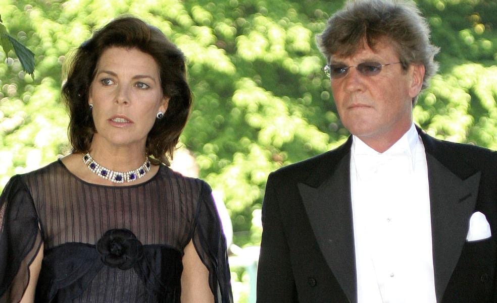 Por qué Carolina de Mónaco y Ernesto de Hannover no se divorcian: 25 años de una boda abocada al fracaso