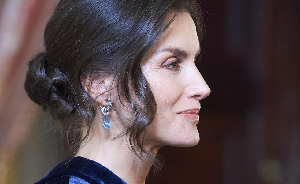 Los mejores looks de la reina Letizia en la recepción del Cuerpo Diplomático: 8 vestidos de gala espectaculares y un error de estilo