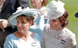 Por qué este es el peor cumpleaños de Carole, la madre de Kate Middleton: de la enfermedad de su hija a la ruina de su negocio