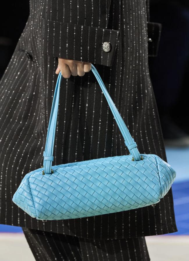 Bolso trenzado de Bottega Veneta en su último desfile, para este verano.