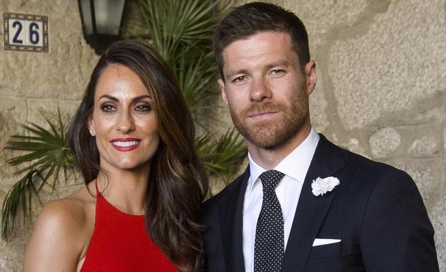 Así es Nagore Aranburu, mujer de Xabi Alonso: una boda íntima, un negocio ruinoso y un polémico chalet