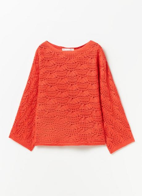 Jersey rojo de Sfera (19,99 euros)