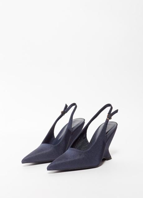 Zapatos destalonados de Sfera (49,99 euros)