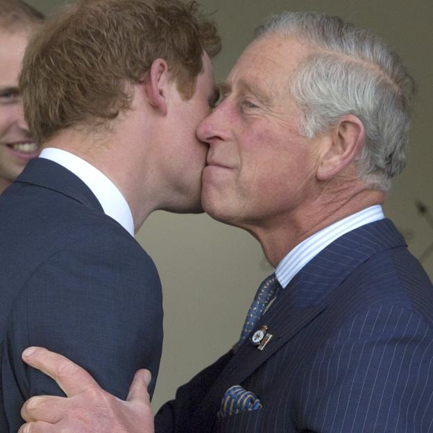 Por qué el príncipe Harry no ha querido ver a Guillermo en Londres: así ha sido el encuentro secreto con su padre, Carlos III