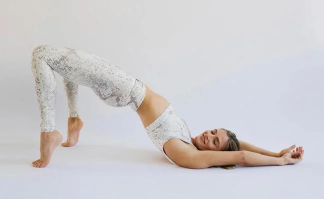 Las mejores posturas de yoga sentada que mejoran tu flexibilidad sin esfuerzo