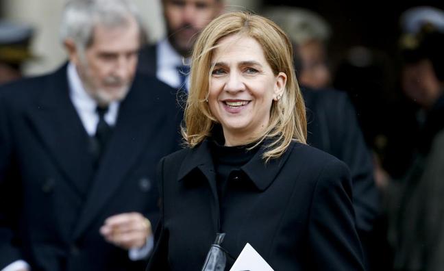 El problemón de la infanta Elena que ahora tiene su hermana Cristina: Irene Urdangarin no quiere estudiar, quiere ser influencer