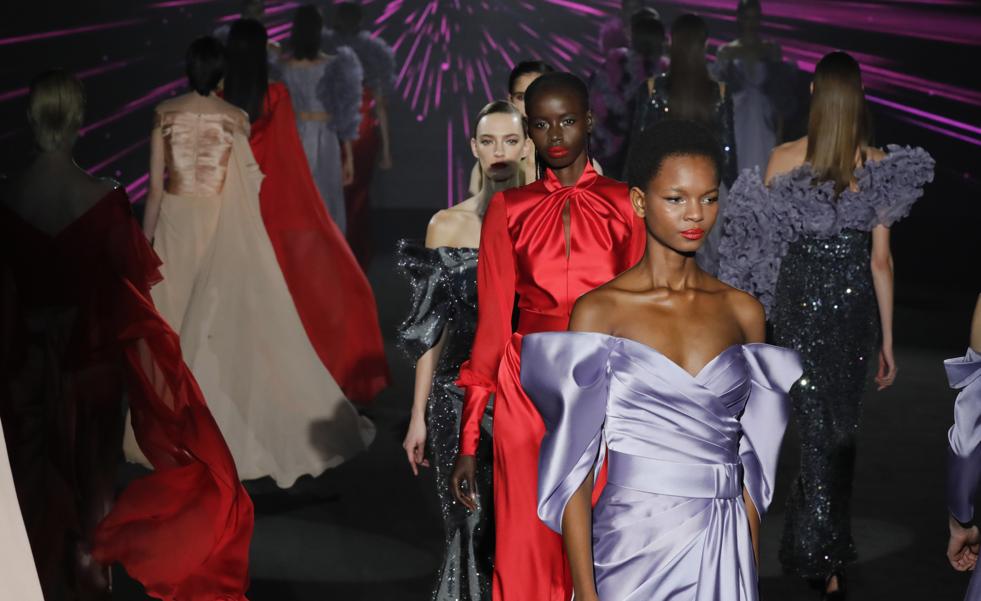 Los mejores desfiles de MBFWMadrid 2024: del regreso de Berhayner a los diseños con inspiración lunar de Hannibal Laguna