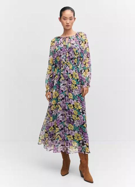 Vestido con estampado de flores de Mango (39,99 euros)