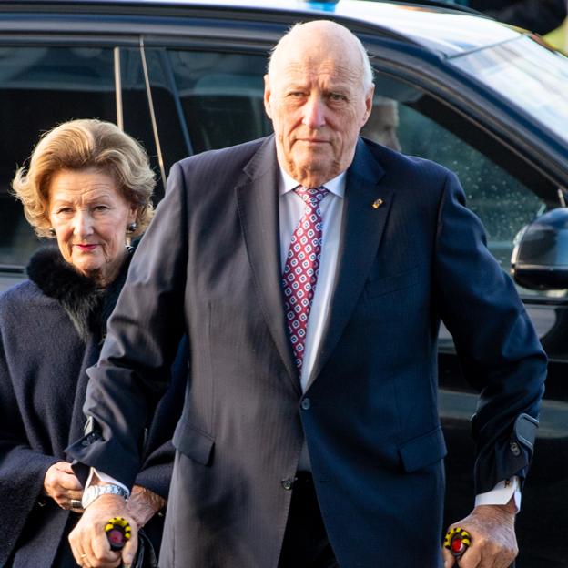 El plan secreto para evacuar al rey Harald de Noruega de Malasia: continúa el misterio sobre su enfermedad