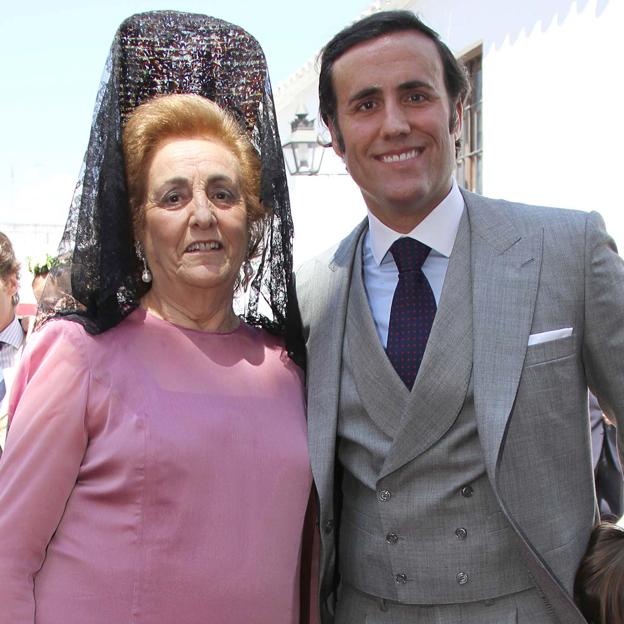 Los Ruiz Mateos volverán a ir de boda esta primavera: en la imagen, Teresa Rivero junto a Álvaro Ruiz Mateos, uno de sus hijos. 