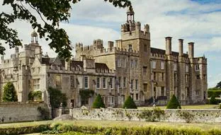 Los secretos de Drayton House, la mansión donde se rodó Saltburn: influencers, intrusos y un propietario muy cabreado
