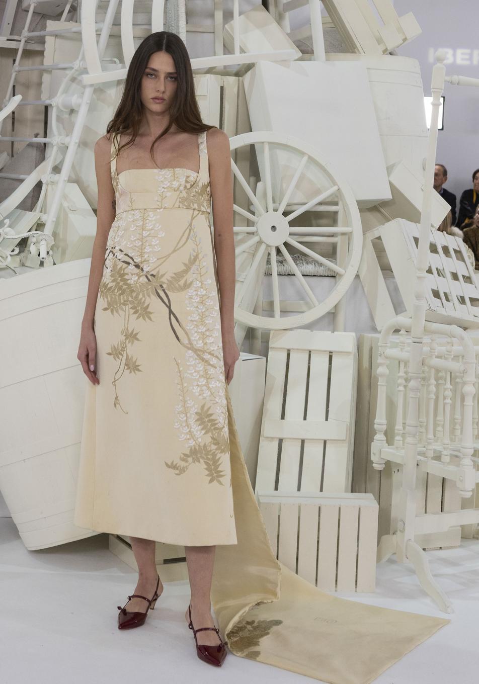 El fabuloso desfile de Teresa Helbig en París y todas las novedades de lujo que no te puedes perder