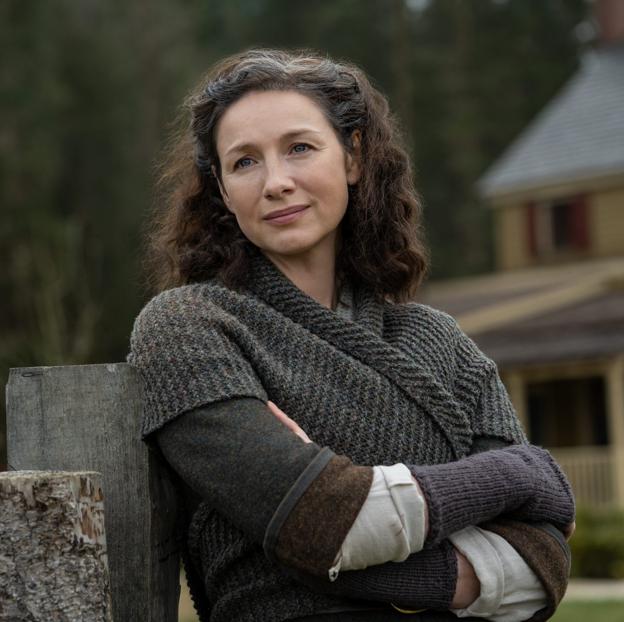 Caitriona Balfe como Claire Fraser en una imagen de la última temporada de Outlander.