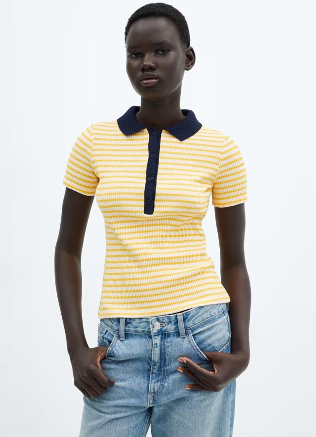 Polo amarillo de manga corta, 19,99 euros.