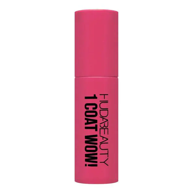 1 Coat Wow! Mascara de Huda Beauty. Precio: 13,99 euros