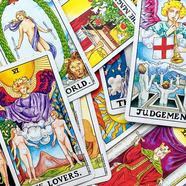 Comienza la temporada de eclipses: las cartas del Tarot te desafían con cambios en el amor y en la vida