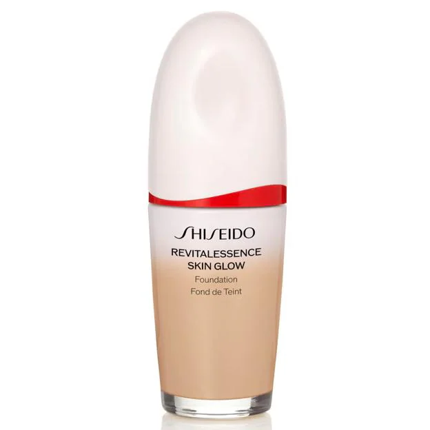 Base de maquillaje Revitalessence Skin Glow de Shiseido.