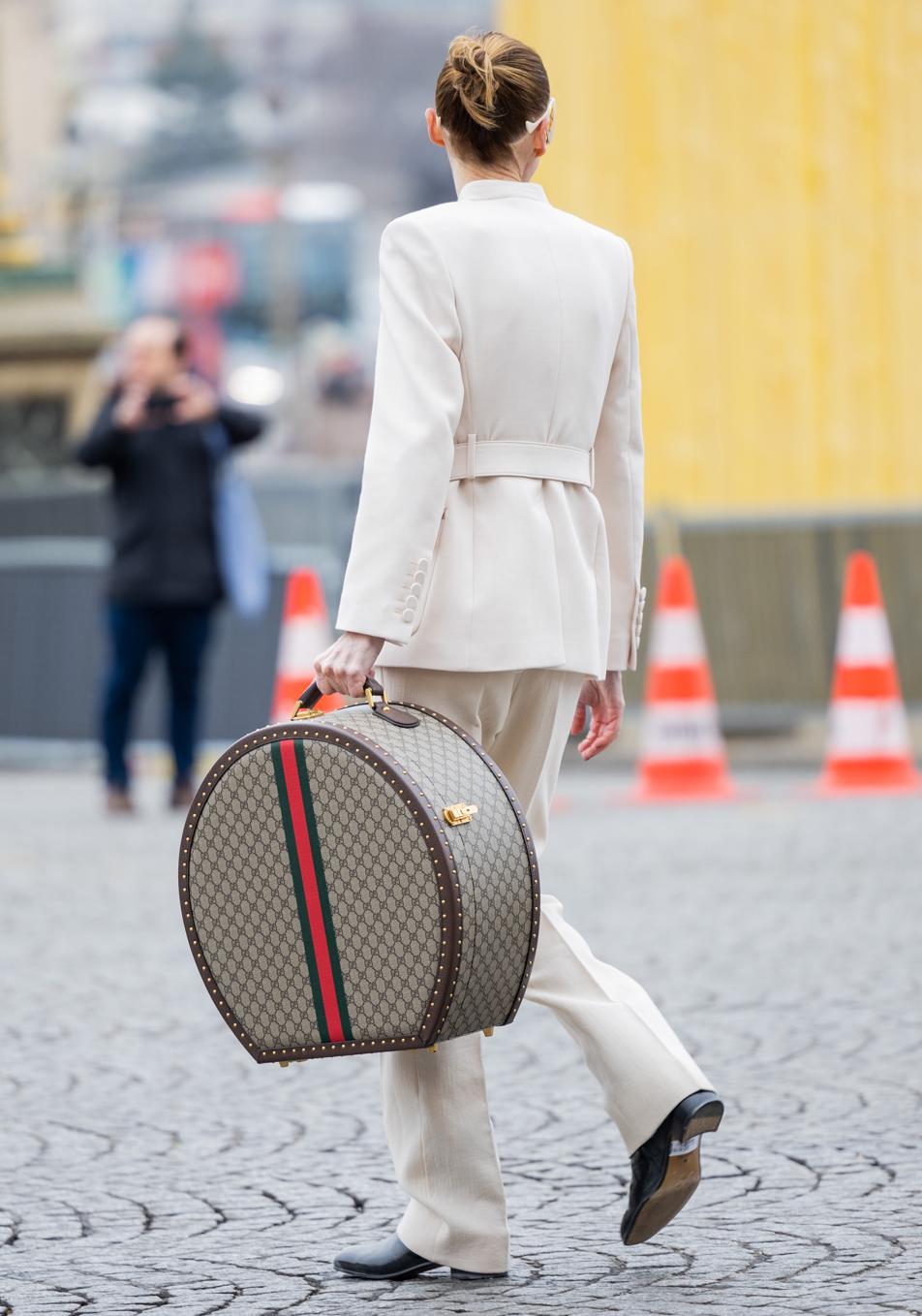 Básicos de lujo silencioso y regla 333: la clave para hacer una maleta de Semana Santa perfecta