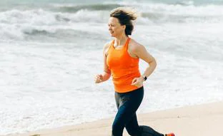 Correr a los 50: consejos, errores y cómo hacerte runner (y triunfar) en etapa adulta
