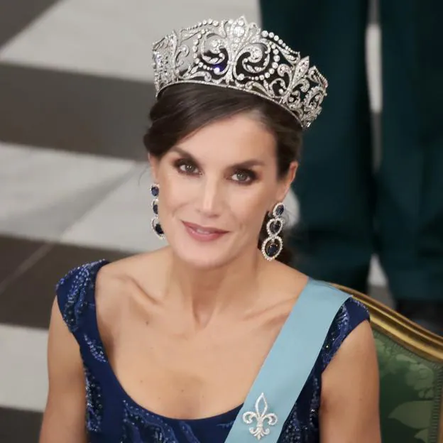 El secreto de las tiaras de Letizia: del look princesa Disney a la ...