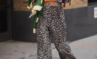 Pantalones de leopardo, la tendencia más adorada que arrasa entre modernas y clásicas
