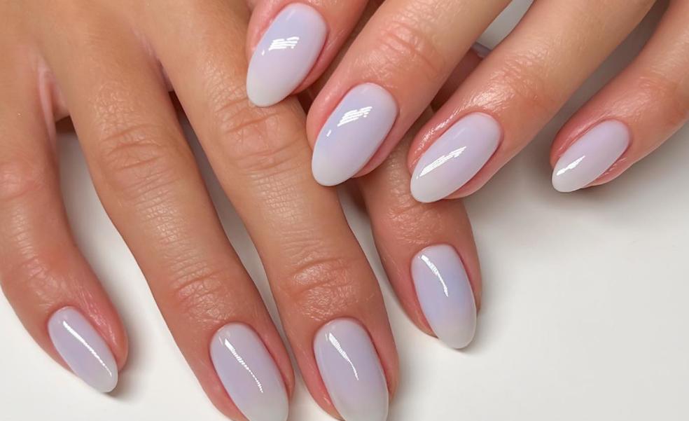 Ideas de uñas para abril: elegantes, sencillas y muy minimalistas