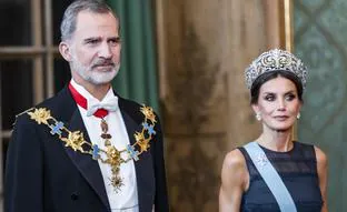 Letizia prepara la tiara para Holanda: los detalles del viaje de Estado de los reyes con una protagonista especial