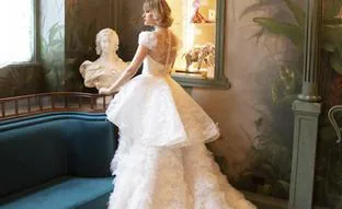 Seis vestidos blancos que aman las novias civiles