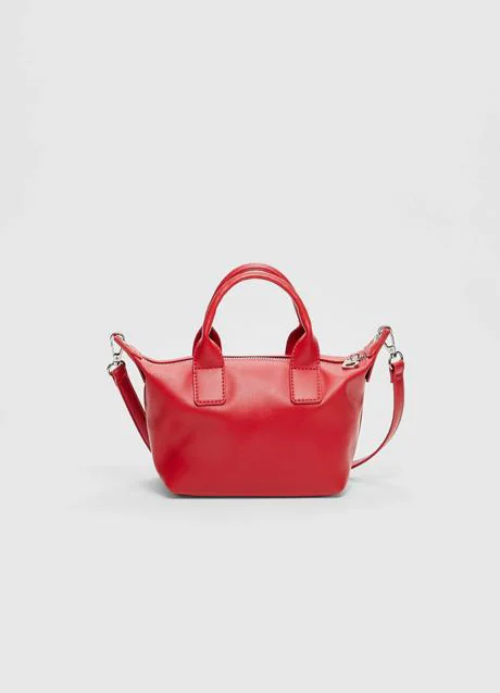 Bolso rojo de Stradivarius (15,99 euros)