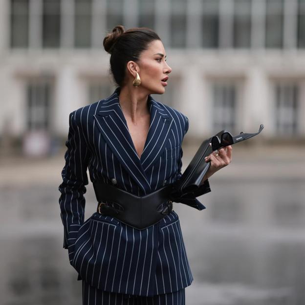 Ideas de looks simples: todo armario de primavera luce así