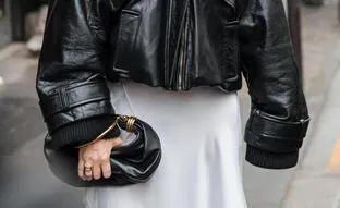 El bolso pulsera: el it bag icónico que vuelve a arrasar en las tendencias de lujo