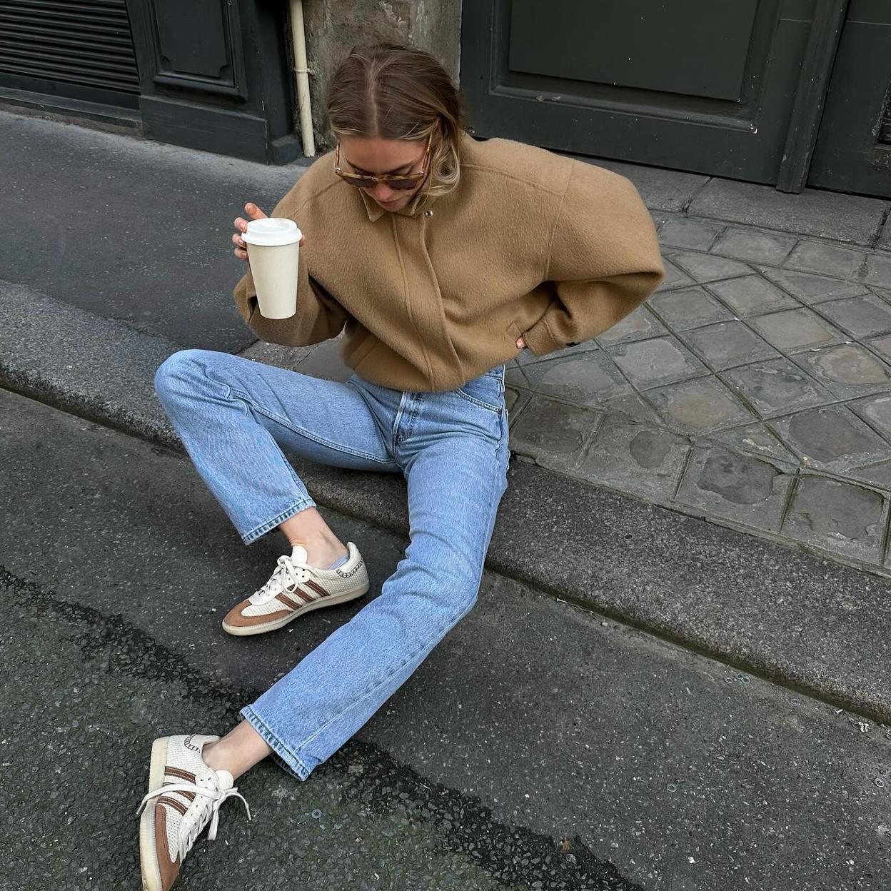 Estas son las zapatillas más bonitas que llevarás en primavera. /@CLAIREROSE