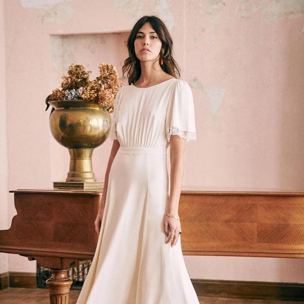 Las novedades de Mango de la semana: vestidos estampados bonitos y bolsos de rafia para esta primavera