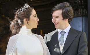 La boda de Teresa Revuelta y Miguel Fierro Corsini: la novia que cambió el velo por una tiara estilo royal