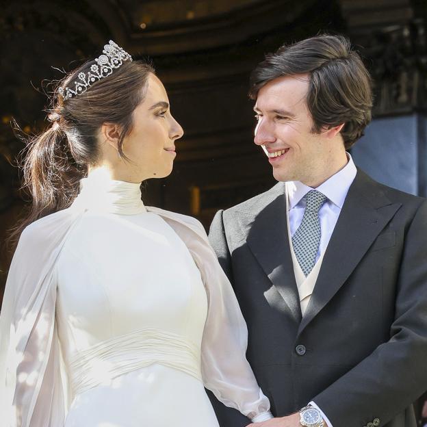 La boda de Teresa Revuelta y Miguel Fierro Corsini: la novia que cambió el velo por una tiara estilo royal