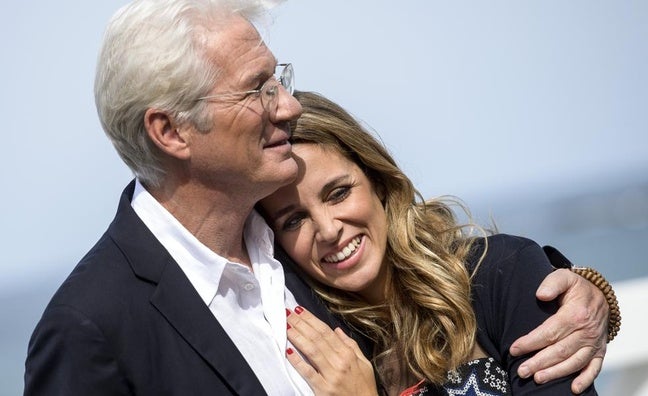 El imperio inmobiliario de Richard Gere y Alejandra Silva: ranchos, granjas y su mansión de 11 millones en Madrid