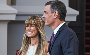 Cómo se enamoraron Pedro Sánchez y Begoña Gómez: de las reticencias de ella al cepillo de dientes definitivo