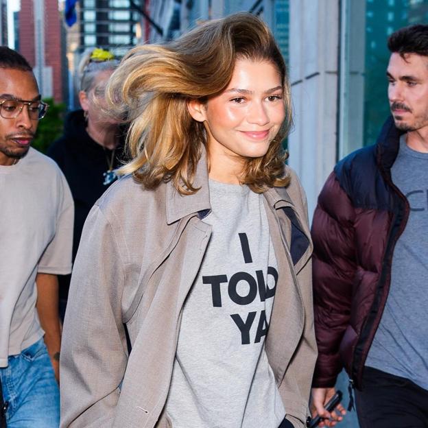 Qué tiene esta camiseta con sello español que todas las celebrities llevan